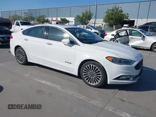2017 Ford Fusion Hybrid Titanium с VIN 3FA6P0RU3HR323164, выставлен на аукционе IAAI как лот 42303571 с пробегом 119 732 миль миль и . История ставок и продаж доступна на DreamBid. Изображение 1.