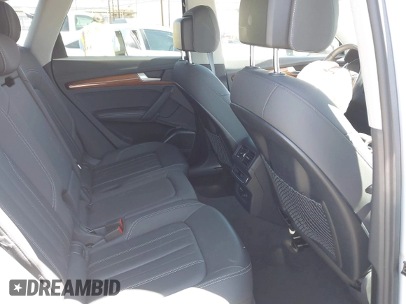 2021 Audi Q5 Premium Plus z VIN WA1E2AFY1M2043365, wystawiony jako IAAI lot #42286970 z przebiegiem 28 438 mil mil oraz . Historia ofert i sprzedaży dostępna na DreamBid. Obrazek 8.