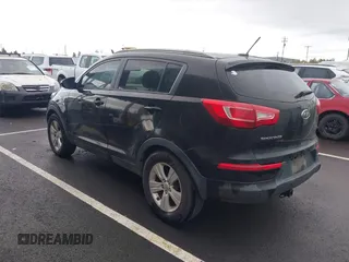 2011 Kia Sportage LX with VIN KNDPB3A26B7100916, listed as a IAAI auction lot 41939760 with 205,890 mi miles and . Bid and sale history available at carsss.com. Image 3.