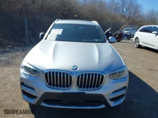 2019 BMW X3 xDrive30i with VIN 5UXTR9C55KLP84948, listed as a IAAI auction lot 41697979 with 107,537 mi miles. Bid and sale history available at carsss.com. Image 13.