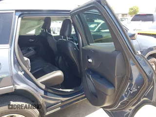 2020 Jeep Cherokee Latitude Plus z VIN 1C4PJMLB2LD616974, wystawiony jako IAAI lot #42164598 z przebiegiem 52 361 mil mil oraz . Historia ofert i sprzedaży dostępna na DreamBid. Obrazek 8.