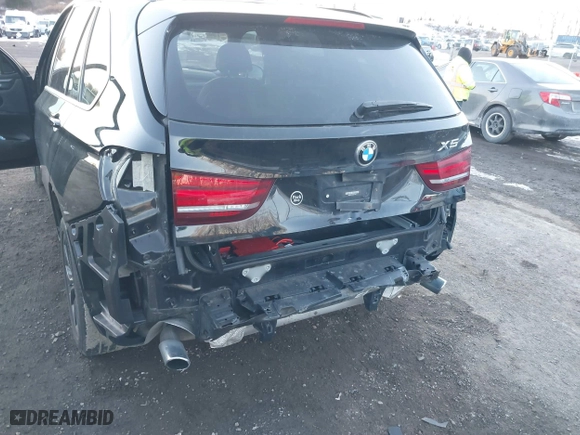 2016 BMW X5 xDrive35i with VIN 5UXKR0C50G0U11610, listed as a IAAI auction lot 41427499 with 75,330 mi miles. Bid and sale history available at carsss.com. Image 6.