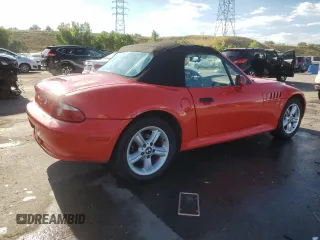 2002 BMW Z3 2.5i with VIN 4USCN33402LM06922, listed as a Copart auction lot 73521204 with 131,823 mi miles and Clean Title. Bid and sale history available at carsss.com. Image 3.