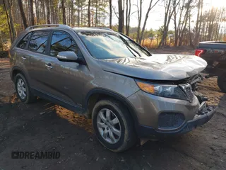 2012 Kia Sorento LX with VIN 5XYKTDA23CG243663, listed as a IAAI auction lot 41160965 with 113,317 mi miles. Bid and sale history available at carsss.com. Image 1.