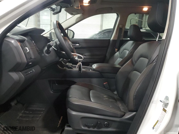 2024 Nissan Pathfinder SL with VIN 5N1DR3CD3RC253912, listed as a Copart auction lot 42677425 with 16,214 mi miles and Salvage Title. Bid and sale history available at carsss.com. Image 7.