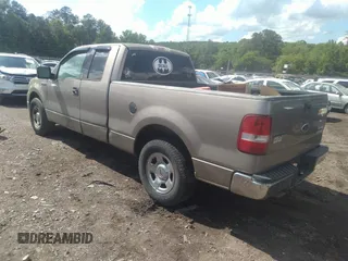 2004 Ford F-150 STX with VIN 1FTRX12W24FA21705, listed as a IAAI auction lot 39321035 with Not Provided miles and . Bid and sale history available at DreamBid. Image 3.