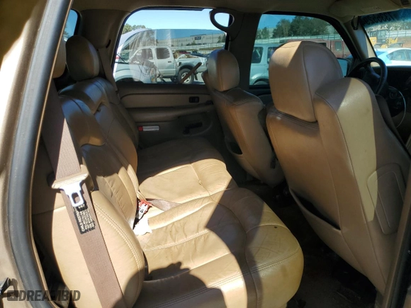 2000 Chevrolet New Tahoe LT with VIN 1GNEC13T4YJ160758, listed as a Copart auction lot 73355294 with 271,594 mi miles and Salvage Title. Bid and sale history available at carsss.com. Image 10.