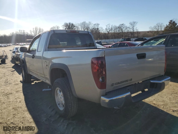 2005 Chevrolet Colorado LS Z71 with VIN 1GCDT196458276194, listed as a Copart auction lot 88696065 with 121,390 mi miles and Salvage Title. Bid and sale history available at carsss.com. Image 2.