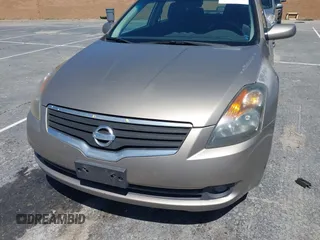 2007 Nissan Altima 2.5 S with VIN 1N4AL21E87N421520, listed as a IAAI auction lot 42009119 with 327,459 mi miles. Bid and sale history available at carsss.com. Image 6.