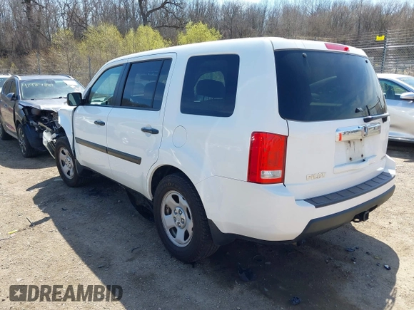 2011 Honda Pilot LX with VIN 5FNYF4H25BB037080, listed as a IAAI auction lot 42057399 with 146,790 mi miles and . Bid and sale history available at DreamBid. Image 3.