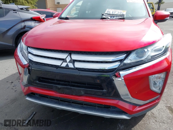 2019 Mitsubishi Eclipse Cross SE z VIN JA4AT5AA2KZ001126, wystawiony jako IAAI lot #41769653 z przebiegiem 65 699 mil mil oraz . Historia ofert i sprzedaży dostępna na DreamBid. Obrazek 6.