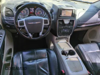 2011 Chrysler Town & Country Limited z VIN 2A4RR6DG8BR749266, wystawiony jako Copart lot #52408075 z przebiegiem 249 634 mil mil oraz Szkoda całkowita • Salvage title. Historia ofert i sprzedaży dostępna na DreamBid. Obrazek 8.