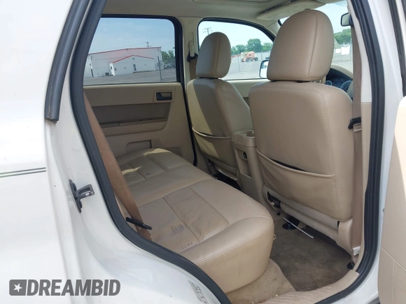 2012 Ford Escape XLT z VIN 1FMCU9D77CKB60829, wystawiony jako IAAI lot #42653677 z przebiegiem 151 116 mil mil oraz . Historia ofert i sprzedaży dostępna na DreamBid. Obrazek 8.