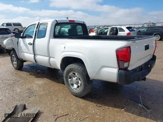2018 Toyota Tacoma SR with VIN 5TFRX5GN2JX114429, listed as a IAAI auction lot 41460407 with 84,243 mi miles. Bid and sale history available at carsss.com. Image 3.