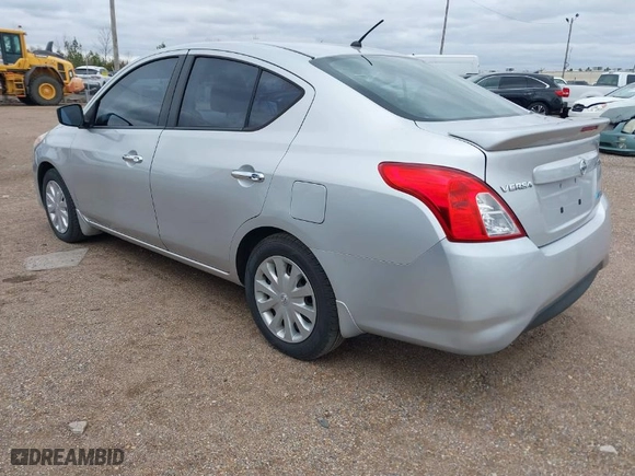 2015 Nissan Versa S Plus with VIN 3N1CN7AP9FL863798, listed as a IAAI auction lot 41738099 with 147,280 mi miles. Bid and sale history available at carsss.com. Image 3.