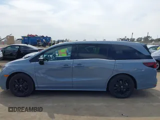 2023 Honda Odyssey Sport z VIN 5FNRL6H72PB031975, wystawiony jako IAAI lot #42047457 z przebiegiem 34 886 mil mil oraz . Historia ofert i sprzedaży dostępna na DreamBid. Obrazek 14.