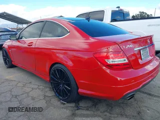 2013 Mercedes-Benz C 250 z VIN WDDGJ4HB3DG060396, wystawiony jako IAAI lot #41519502 z przebiegiem 119 252 mil mil oraz . Historia ofert i sprzedaży dostępna na DreamBid. Obrazek 3.