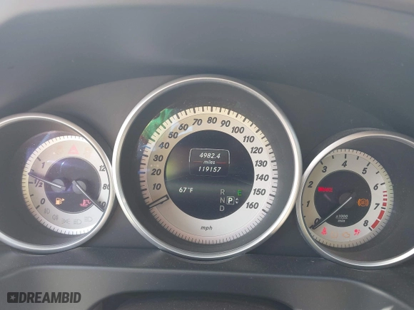 2016 Mercedes-Benz E-Class E 350 Sport with VIN WDDHF5KB2GB232214, listed as a IAAI auction lot 41723156 with 119,157 mi miles. Bid and sale history available at carsss.com. Image 7.