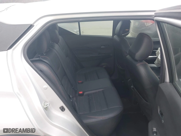 2019 Nissan Kicks S with VIN 3N1CP5CU2KL562351, listed as a IAAI auction lot 41554939 with 78,319 mi miles. Bid and sale history available at carsss.com. Image 8.