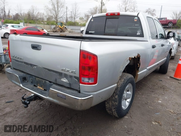 2002 Dodge 1500 z VIN 3D7HU18Z72G142477, wystawiony jako IAAI lot #42020799 z przebiegiem 208 996 mil mil oraz . Historia ofert i sprzedaży dostępna na DreamBid. Obrazek 4.