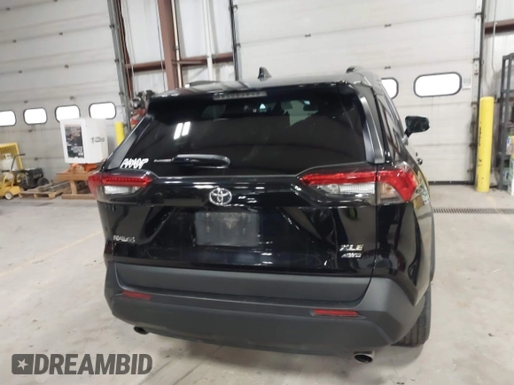 2020 Toyota RAV4 XLE with VIN 2T3P1RFV2LC136831, listed as a IAAI auction lot 41146609 with 58,309 mi miles. Bid and sale history available at carsss.com. Image 16.