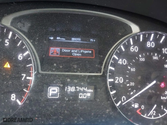 2013 Nissan Pathfinder SL with VIN 5N1AR2MMXDC643894, listed as a IAAI auction lot 41906915 with 138,744 mi miles. Bid and sale history available at carsss.com. Image 7.