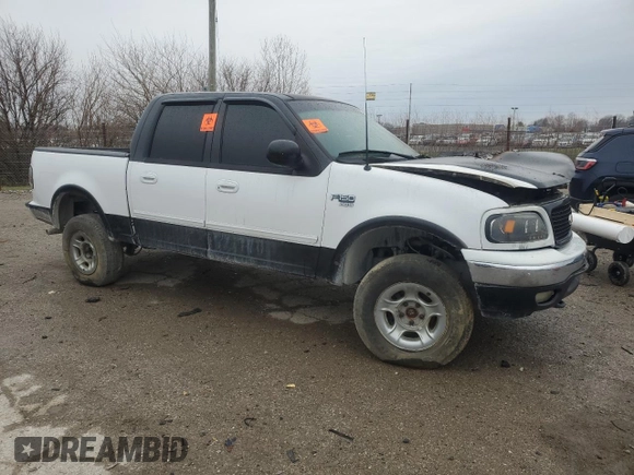 2002 Ford F-150 XLT with VIN 1FTRW08LX2KC11914, listed as a Copart auction lot 85238104 with 0 mi miles and Salvage Title. Bid and sale history available at carsss.com. Image 4.