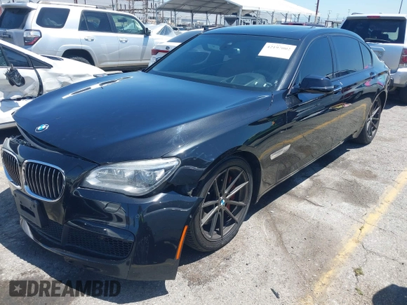 2014 BMW 7 Series ALPINA B7 z VIN WBAYE8C54ED134615, wystawiony jako IAAI lot #42197002 z przebiegiem 126 805 mil mil oraz . Historia ofert i sprzedaży dostępna na DreamBid. Obrazek 17.