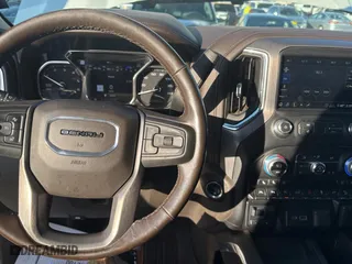 2020 GMC Sierra 1500 Denali with VIN 3GTU9FET5LG417868, listed as a Copart auction lot 85993814 with 225,504 mi miles and Clean Title. Bid and sale history available at carsss.com. Image 9.