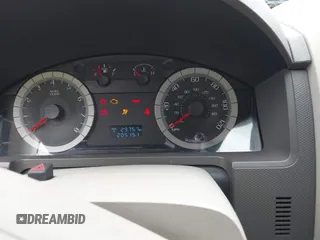 2008 Ford Escape XLS z VIN 1FMCU02Z68KE51829, wystawiony jako IAAI lot #42093869 z przebiegiem 205 151 mil mil oraz . Historia ofert i sprzedaży dostępna na DreamBid. Obrazek 7.
