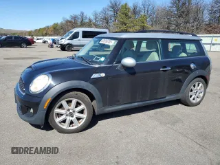 2011 MINI Clubman S z VIN WMWZG3C52BTY36015, wystawiony jako Copart lot #50696205 z przebiegiem 95 816 mil mil oraz Czysty tytuł • Clean title. Historia ofert i sprzedaży dostępna na DreamBid. Obrazek 1.