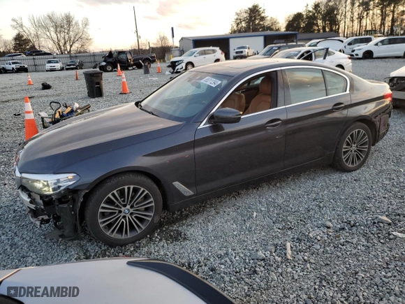 2019 BMW 5 Series 530i xDrive with VIN WBAJA7C50KWW23438, listed as a Copart auction lot 85311294 with 85,604 mi miles and Salvage Title. Bid and sale history available at carsss.com. Image 1.
