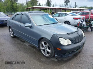 2006 Mercedes-Benz C 230 Sport z VIN WDBRF52H06F730923, wystawiony jako IAAI lot #42314179 z przebiegiem 123 162 mil mil oraz . Historia ofert i sprzedaży dostępna na DreamBid. Obrazek 1.