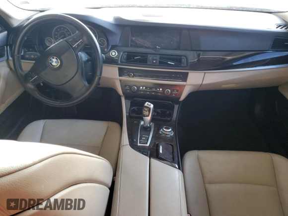 2011 BMW 5 Series 528i with VIN WBAFR1C50BC743740, listed as a Copart auction lot 50925205 with Not Provided miles and Clean Title. Bid and sale history available at carsss.com. Image 8.