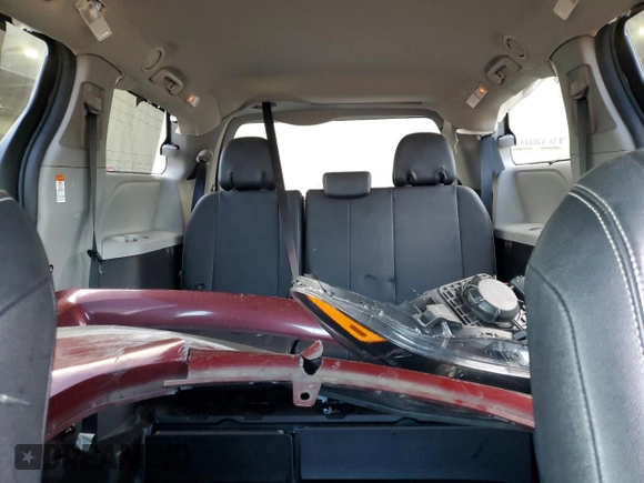 2015 Toyota Sienna SE with VIN 5TDXK3DC9FS565674, listed as a Copart auction lot 81254394 with 56,502 mi miles and Salvage Title. Bid and sale history available at DreamBid. Image 10.