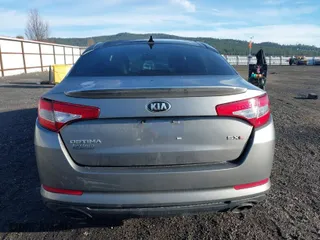 2013 Kia Optima SX w/Limited Pkg with VIN 5XXGR4A67DG191290, listed as a IAAI auction lot 41864684 with 136,525 mi miles. Bid and sale history available at carsss.com. Image 17.