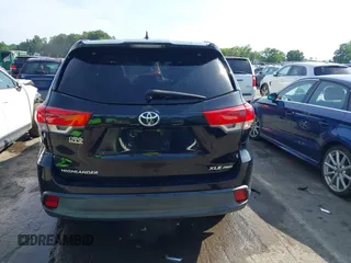 2017 Toyota Highlander XLE with VIN 5TDJZRFH3HS417049, listed as a IAAI auction lot 42535954 with 136,639 mi miles and . Bid and sale history available at DreamBid. Image 16.
