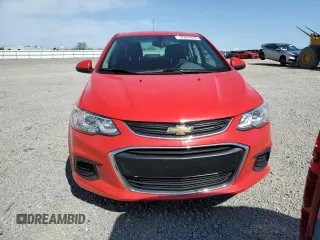 2018 Chevrolet Sonic LT z VIN 1G1JD5SH5J4106052, wystawiony jako Copart lot #52607635 z przebiegiem 83 110 mil mil oraz Szkoda całkowita • Salvage title. Historia ofert i sprzedaży dostępna na DreamBid. Obrazek 5.