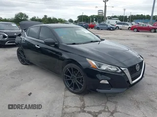 2019 Nissan Altima S with VIN 1N4BL4BV0KC158913, listed as a IAAI auction lot 41990156 with 162,406 mi miles and . Bid and sale history available at carsss.com. Image 1.