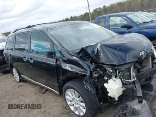 2012 Toyota Sienna XLE AAS with VIN 5TDYK3DC3CS200830, listed as a IAAI auction lot 41825987 with 158,672 mi miles and . Bid and sale history available at carsss.com. Image 1.