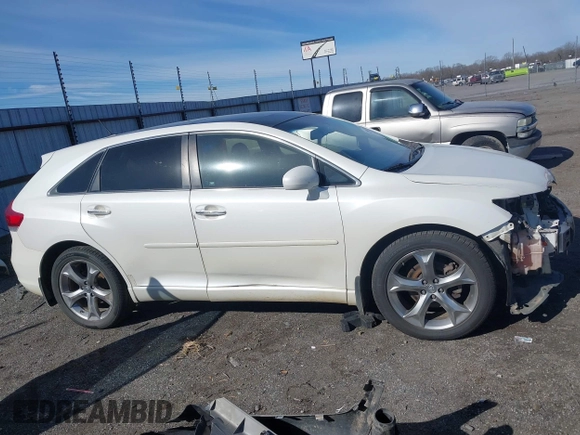 2010 Toyota Venza with VIN 4T3BK3BBXAU034589, listed as a IAAI auction lot 41709373 with 207,130 mi miles. Bid and sale history available at carsss.com. Image 14.
