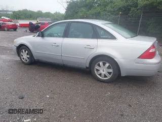 2005 Ford Five Hundred SE z VIN 1FAFP23115G106256, wystawiony jako IAAI lot #42263958 z przebiegiem Nie podano mil oraz . Historia ofert i sprzedaży dostępna na DreamBid. Obrazek 3.
