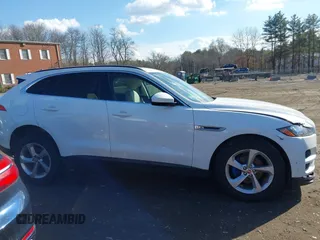 2019 Jaguar F-Pace 25t Premium с VIN SADCJ2FX2KA357093, выставлен на аукционе IAAI как лот 41432963 с пробегом 97 130 миль миль и . История ставок и продаж доступна на DreamBid. Изображение 13.