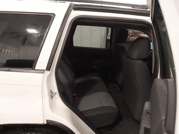 2010 Jeep Grand Cherokee Laredo with VIN 1J4PR4GK1AC143486, listed as a IAAI auction lot 41761763 with 159,139 mi miles. Bid and sale history available at carsss.com. Image 8.