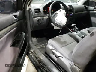 2008 Volkswagen Rabbit S с VIN WVWBA71KX8W260669, выставлен на аукционе Copart как лот 44833835 с пробегом 135 189 миль миль и Списание • Salvage title. История ставок и продаж доступна на DreamBid. Изображение 8.
