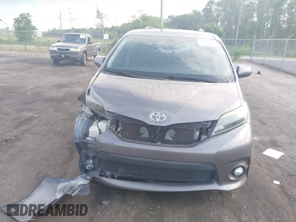 2016 Toyota Sienna SE с VIN 5TDXK3DC2GS718624, выставлен на аукционе IAAI как лот 42219215 с пробегом 150 033 миль миль и . История ставок и продаж доступна на DreamBid. Изображение 12.