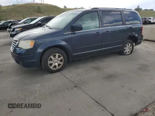 2008 Chrysler Town & Country Touring z VIN 2A8HR54P28R791753, wystawiony jako Copart lot #63745315 z przebiegiem 203 261 mil mil oraz Szkoda całkowita • Salvage title. Historia ofert i sprzedaży dostępna na DreamBid. Obrazek 1.