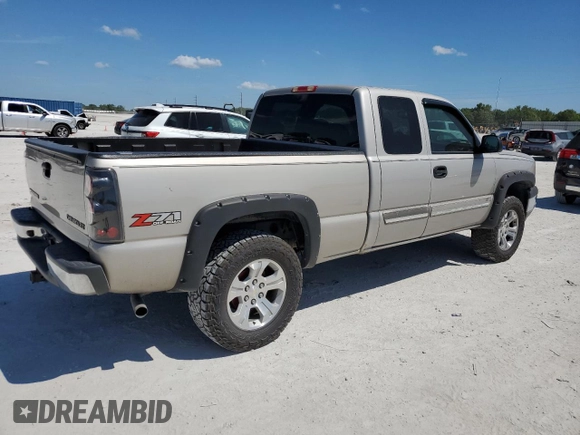 2005 Chevrolet Silverado 1500 Z71 z VIN 1GCEK19Z55Z211222, wystawiony jako Copart lot #49906305 z przebiegiem 245 263 mil mil oraz Czysty tytuł • Clean title. Historia ofert i sprzedaży dostępna na DreamBid. Obrazek 3.