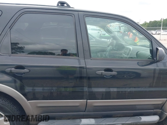 2006 Ford Escape XLT with VIN 1FMYU03156KA84031, listed as a IAAI auction lot 42276336 with 136,038 mi miles and . Bid and sale history available at DreamBid. Image 13.