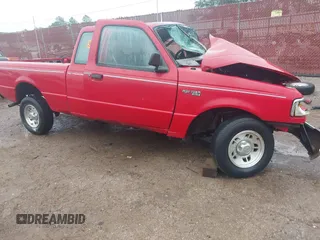 1997 Ford Ranger XL with VIN 1FTCR14A8VPA82103, listed as a IAAI auction lot 40809996 with 1 mi miles. Bid and sale history available at carsss.com. Image 1.